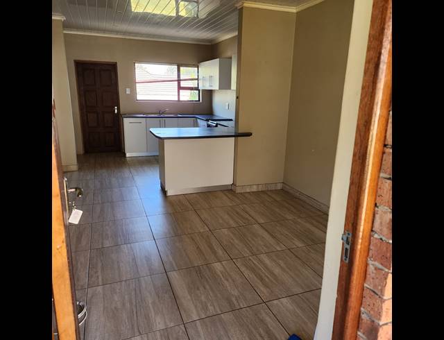 1 bed property to rent in GREENFIELDS